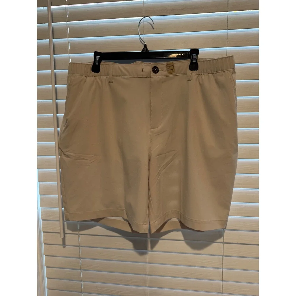 Chubbies Khaki Flat Front Shorts‎ Mens XX-Large 8 Inch Inseam